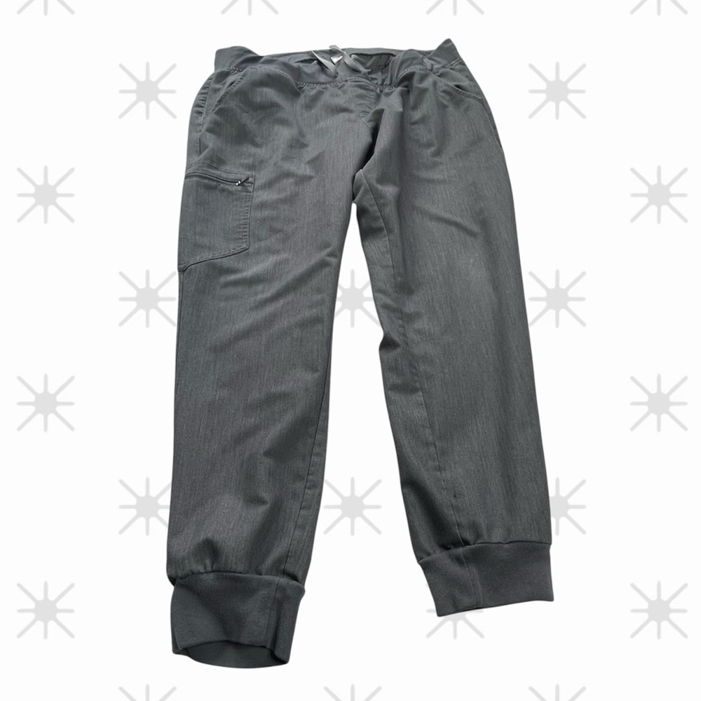 Figs Technical Collection Gray Scrubs~‎ size XL
Healthcare or Medical Staff